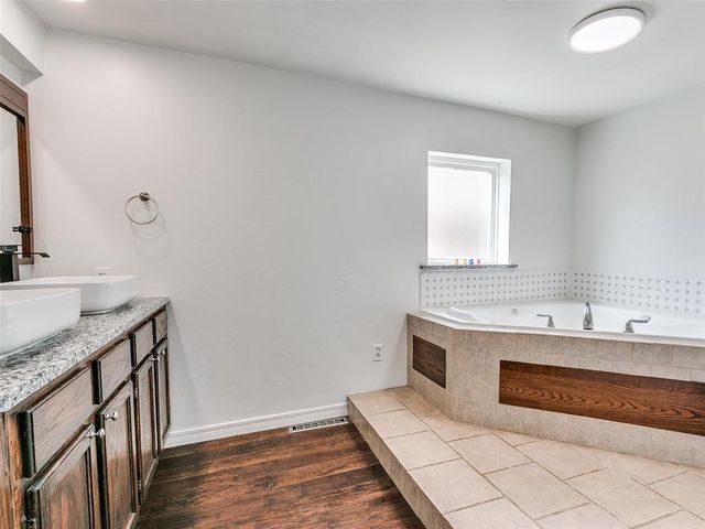 5924 Tiffany Circle, Oklahoma City, OK 73132