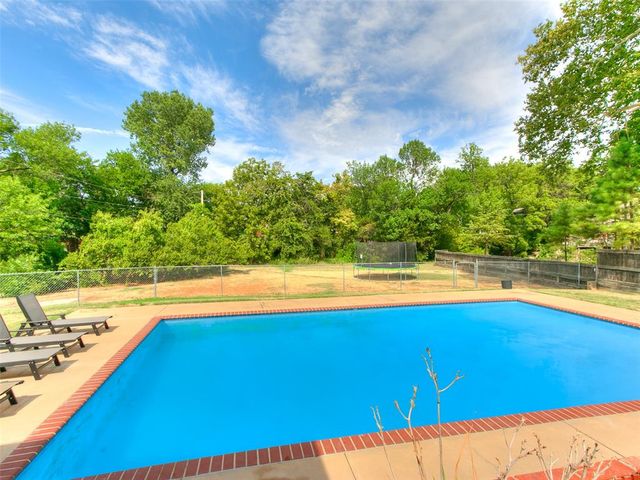 5924 Tiffany Circle, Oklahoma City, OK 73132