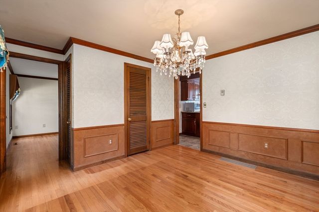 2035 Parker St, Springfield, MA 01128