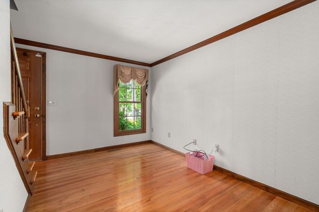 2035 Parker St, Springfield, MA 01128