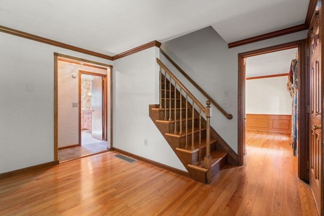 2035 Parker St, Springfield, MA 01128
