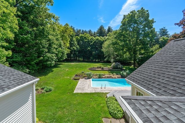 2035 Parker St, Springfield, MA 01128