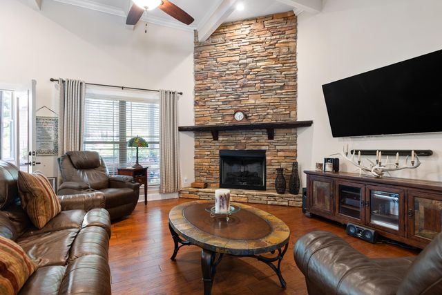 46 W Acorn Drive, Rock Spring, GA 30739