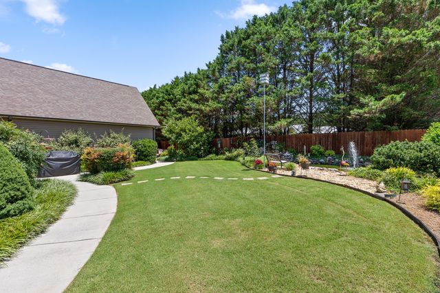 46 W Acorn Drive, Rock Spring, GA 30739