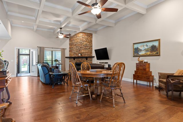 46 W Acorn Drive, Rock Spring, GA 30739
