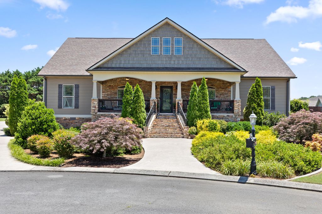 46 W Acorn Drive, Rock Spring, GA 30739