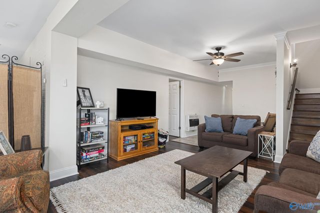 1335 Point Of Pines, Guntersville, AL 35976