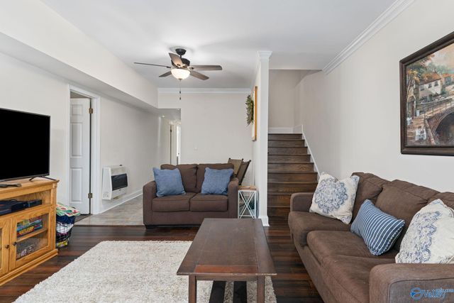 1335 Point Of Pines, Guntersville, AL 35976