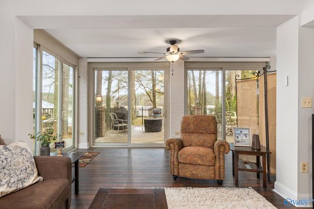 1335 Point Of Pines, Guntersville, AL 35976