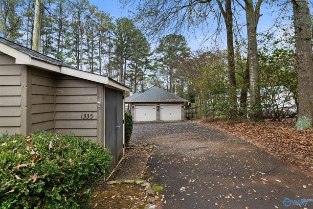 1335 Point Of Pines, Guntersville, AL 35976