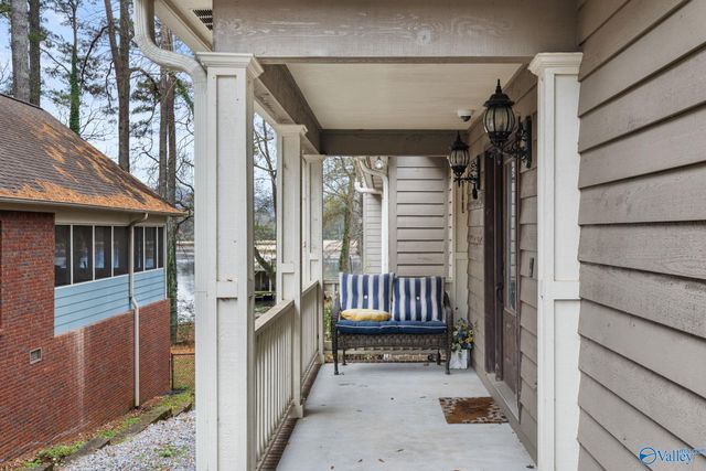 1335 Point Of Pines, Guntersville, AL 35976