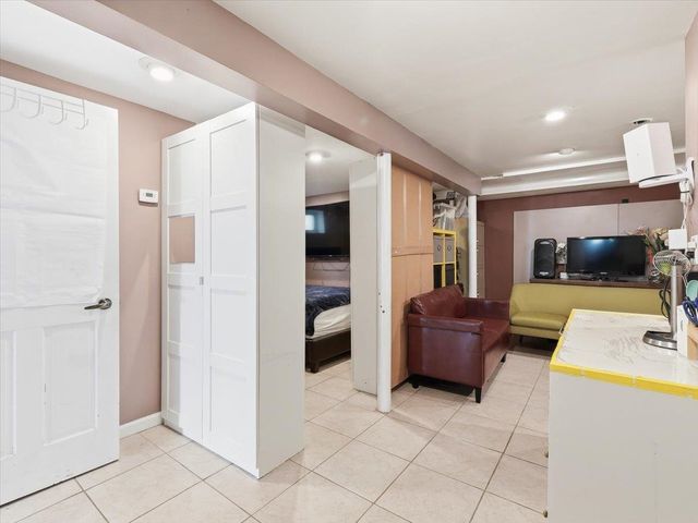 108 COUNTY RD, Tenafly, NJ 07670