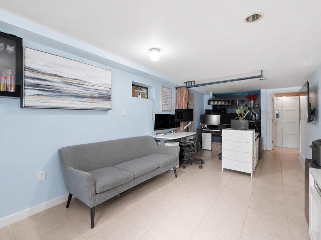 108 COUNTY RD, Tenafly, NJ 07670