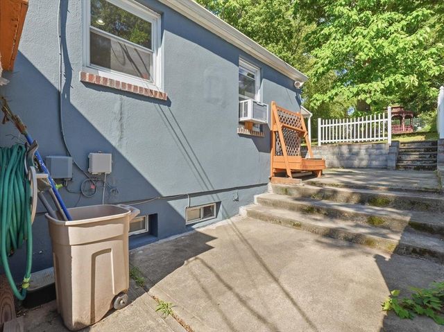 108 COUNTY RD, Tenafly, NJ 07670