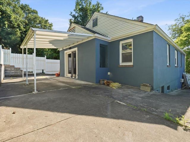 108 COUNTY RD, Tenafly, NJ 07670