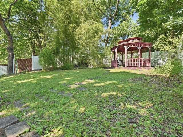 108 COUNTY RD, Tenafly, NJ 07670