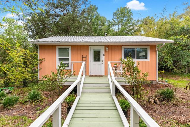 201-203 NE TAHOTA AVENUE, Micanopy, FL 32667