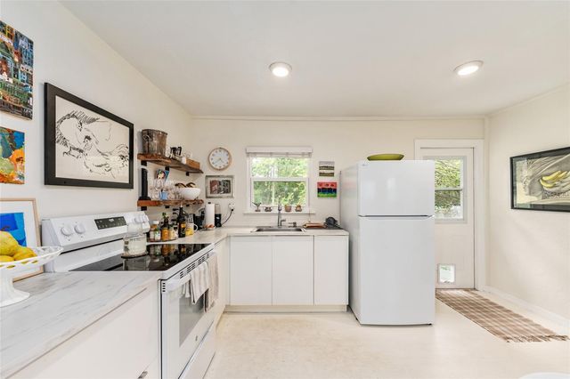 201-203 NE TAHOTA AVENUE, Micanopy, FL 32667