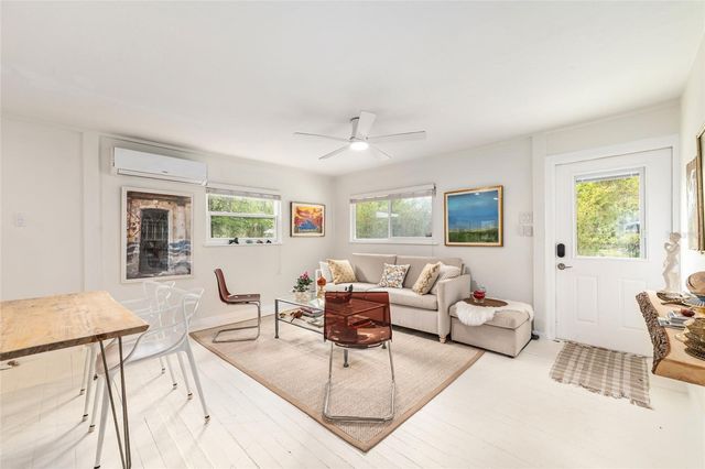 201-203 NE TAHOTA AVENUE, Micanopy, FL 32667