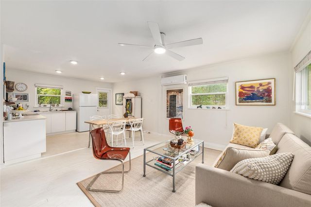 201-203 NE TAHOTA AVENUE, Micanopy, FL 32667