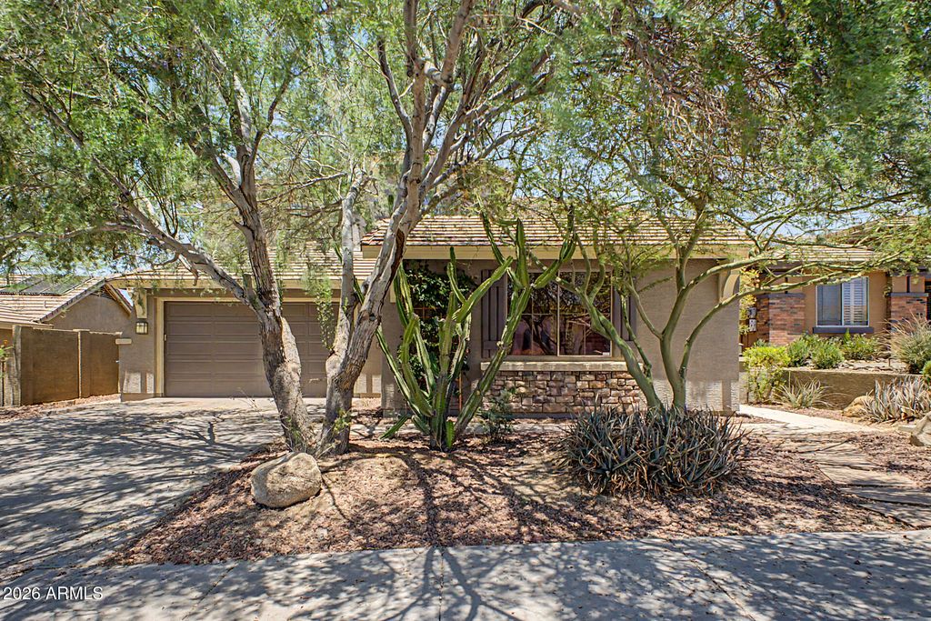 3642 W MAGELLAN Drive, Anthem, AZ 85086 — photo 2