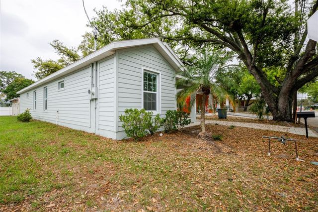 1101 2ND STREET W, Bradenton, FL 34205