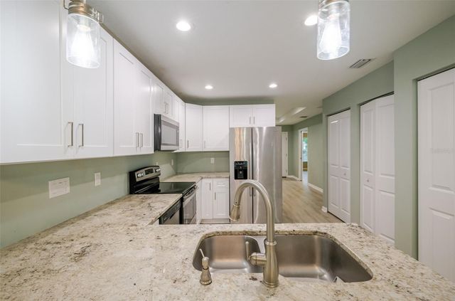 1101 2ND STREET W, Bradenton, FL 34205