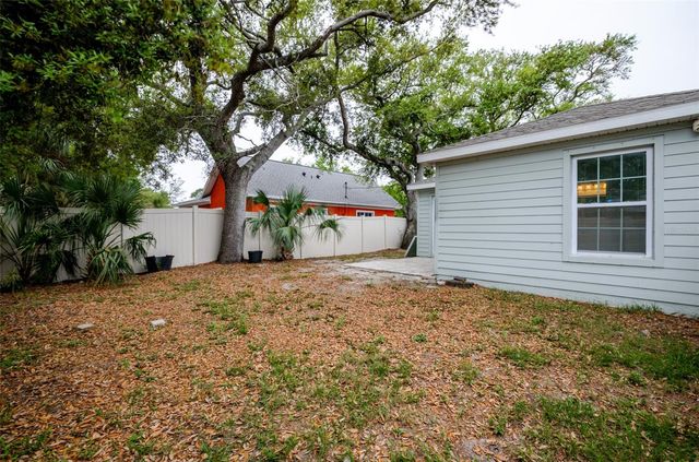 1101 2ND STREET W, Bradenton, FL 34205