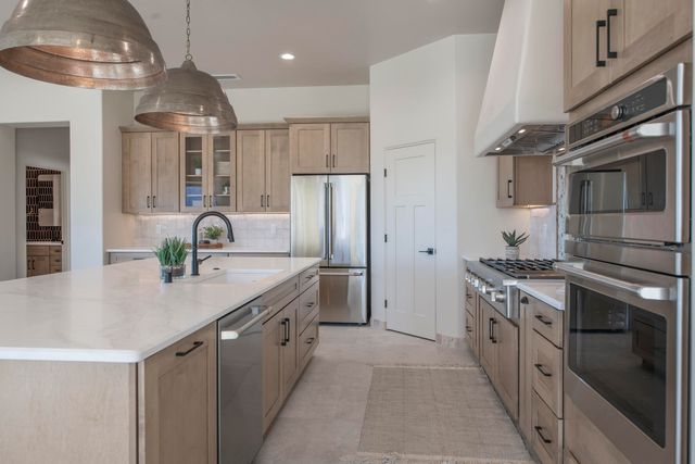 31 La Entrada, Placitas, NM 87043