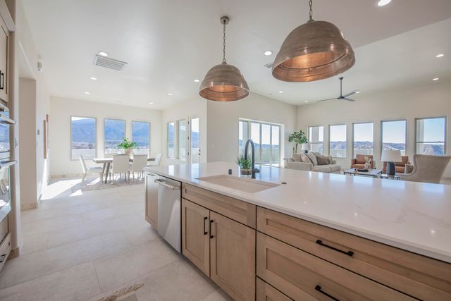 31 La Entrada, Placitas, NM 87043