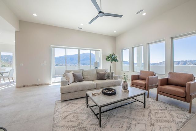 31 La Entrada, Placitas, NM 87043