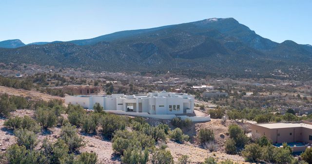 31 La Entrada, Placitas, NM 87043