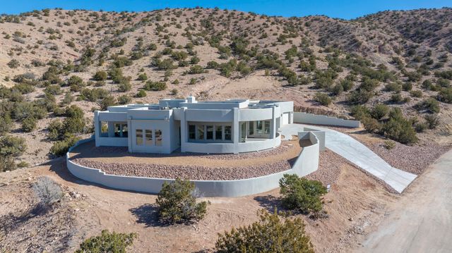 31 La Entrada, Placitas, NM 87043