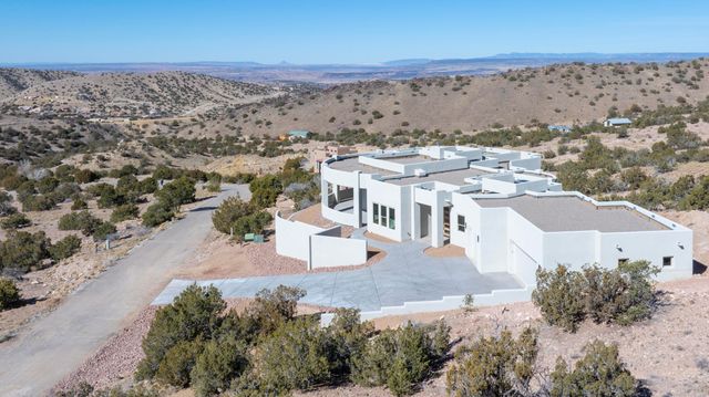 31 La Entrada, Placitas, NM 87043