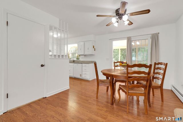4 Cherry Heights Terrace, Newtown, CT 06482