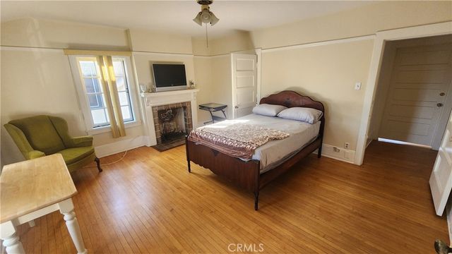 2215 W 21st, Los Angeles, CA 90018
