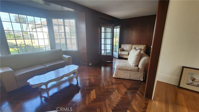 2215 W 21st, Los Angeles, CA 90018