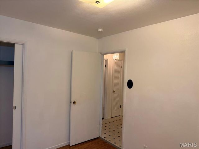 10436 Durness Drive, St Louis, MO 63137