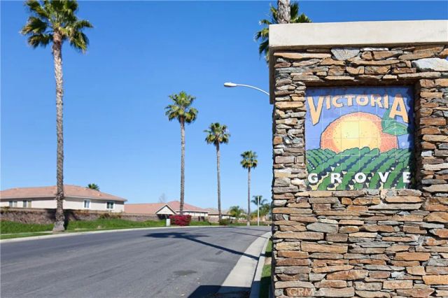 12390 Jacaranda, Riverside, CA 92503