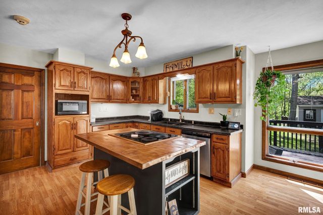 298 Hires Trace, Morton, IL 61550