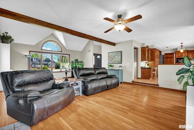 298 Hires Trace, Morton, IL 61550