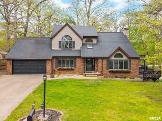 298 Hires Trace, Morton, IL 61550