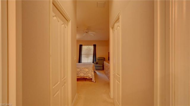 8083 Queen Palm LN 424, Fort Myers, FL 33966