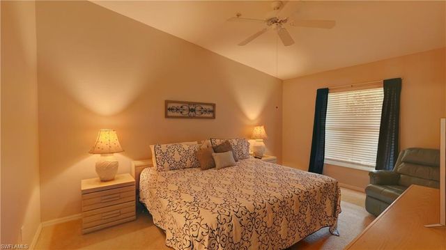8083 Queen Palm LN 424, Fort Myers, FL 33966