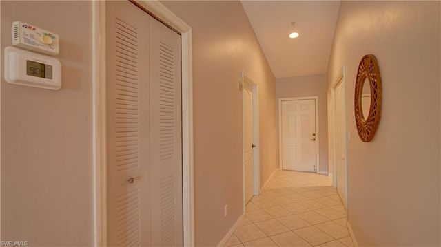 8083 Queen Palm LN 424, Fort Myers, FL 33966