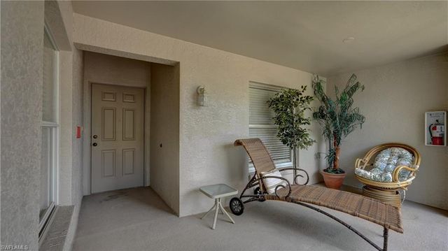 8083 Queen Palm LN 424, Fort Myers, FL 33966