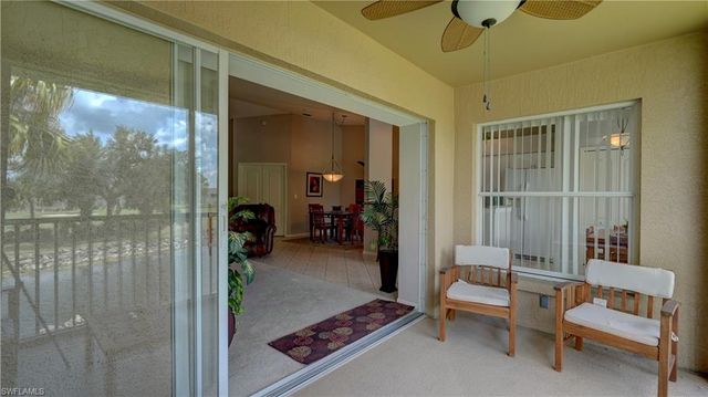 8083 Queen Palm LN 424, Fort Myers, FL 33966