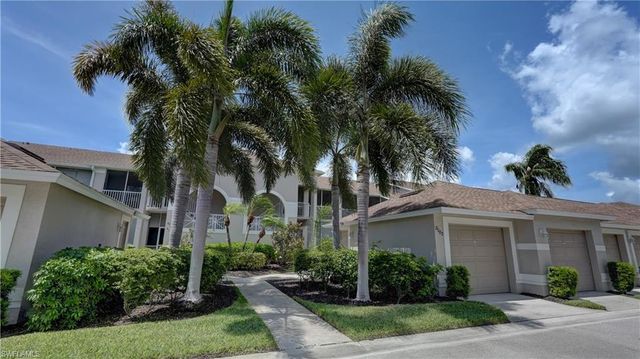 8083 Queen Palm LN 424, Fort Myers, FL 33966