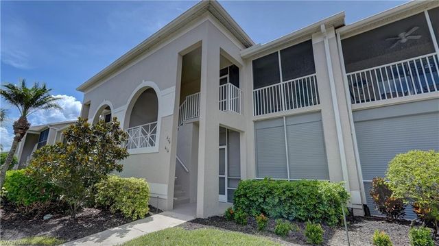 8083 Queen Palm LN 424, Fort Myers, FL 33966
