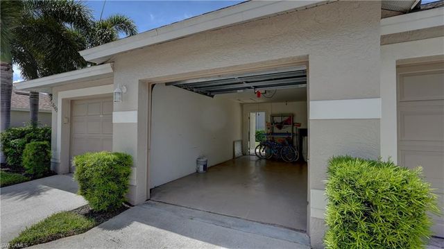 8083 Queen Palm LN 424, Fort Myers, FL 33966